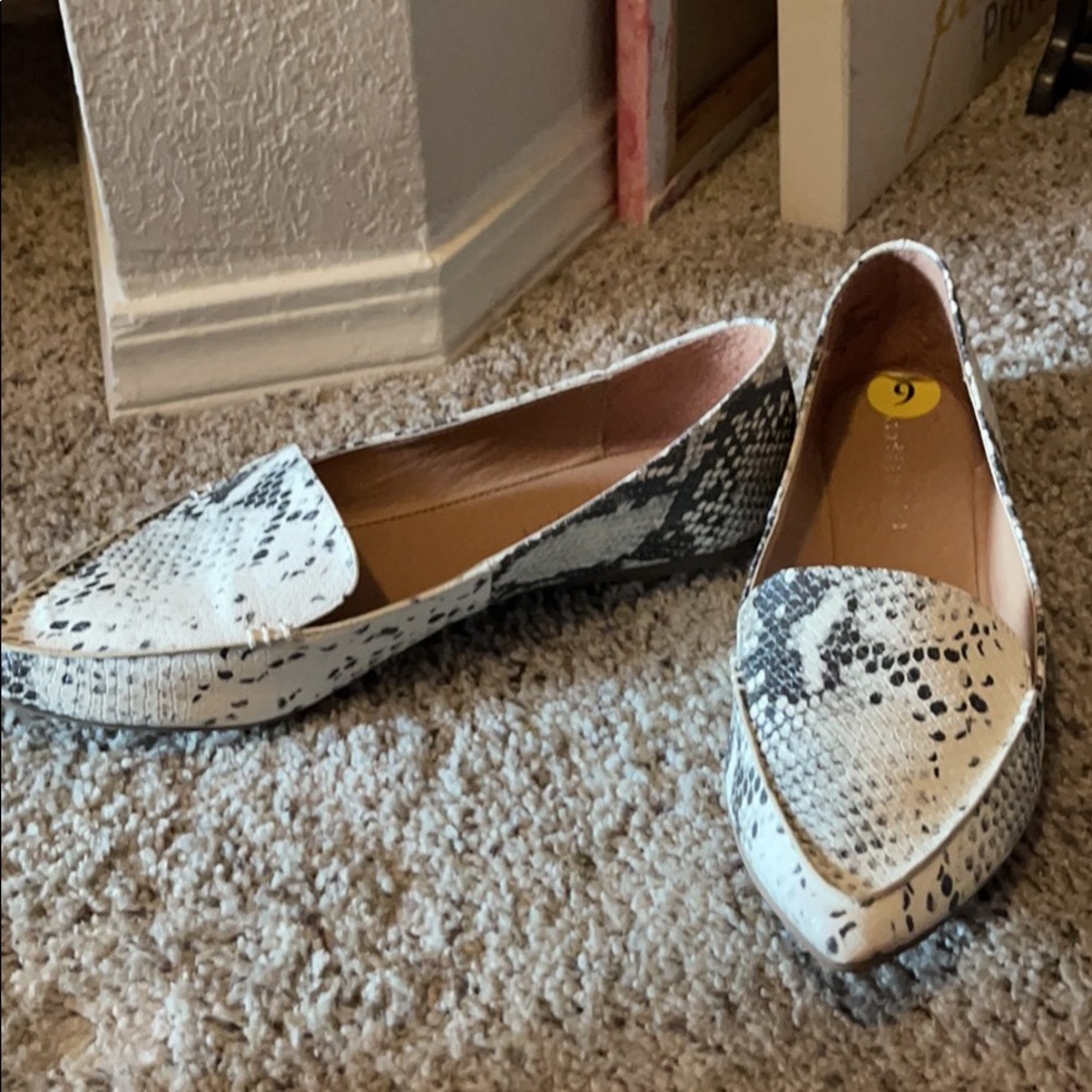 Nike shoes, just fab heels & boots for $25 a pair - Picture 13 of 15